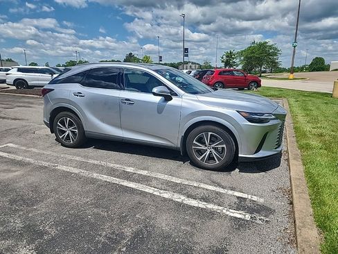 Used 2023 Lexus RX 350 Premium w/ Accessory Package AWD/4WD image 4