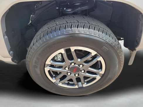 Certified 2025 Toyota Tacoma TRD Sport image 35