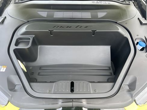 Used 2025 Ford Mustang Mach-E Premium image 33