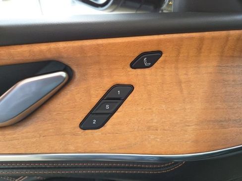 Used 2022 Jeep Grand Cherokee Summit AWD/4WD image 14