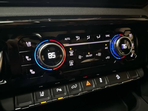 Used 2025 GMC Sierra 2500 AT4 w/ AT4 Premium Plus Package image 34