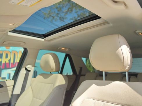 Used 2017 Mercedes-Benz GLE 350 w/ Premium 1 Package image 17