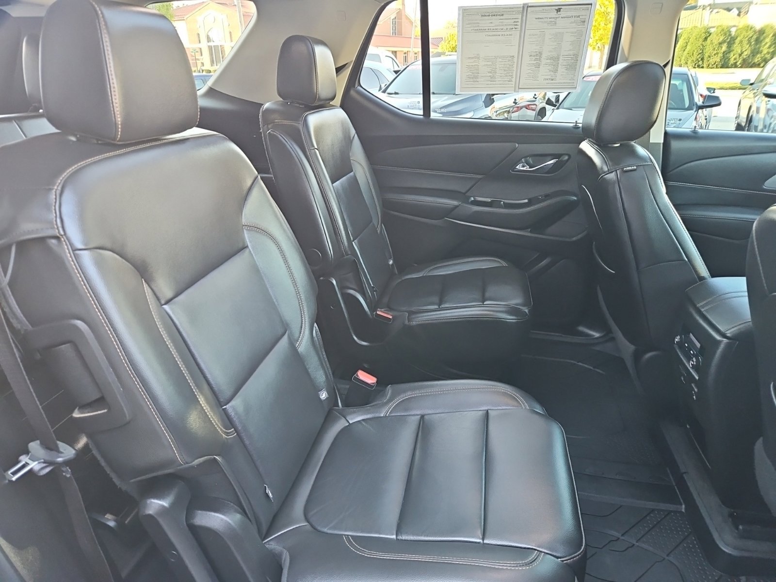 Used 2021 Chevrolet Traverse LT w/ LT Premium Package FWD image 22