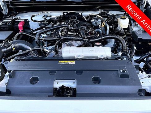 Certified 2025 Toyota Tacoma TRD Sport AWD/4WD image 31