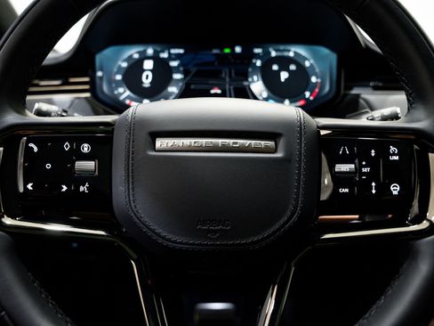 Used 2025 Land Rover Range Rover Sport Dynamic SE image 74