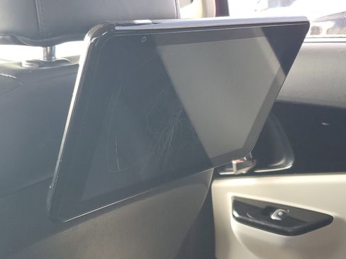 Used 2022 Kia Carnival SX image 32