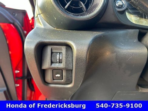 Used 2025 Toyota GR86 Premium w/ Performance Package image 23