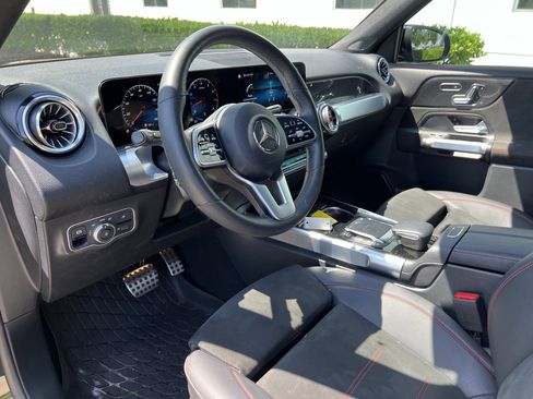 Certified 2023 Mercedes-Benz GLB 250 image 17