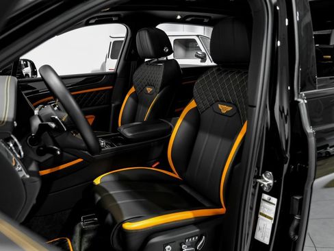Used 2023 Bentley Bentayga Speed image 33