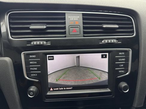 Used 2017 Volkswagen GTI S FWD image 28