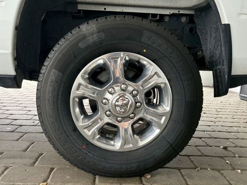 Used 2024 RAM 3500 Big Horn image 41