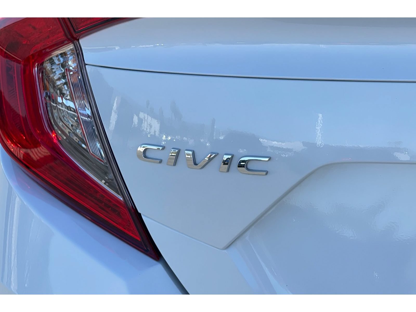 Used 2021 Honda Civic EX image 17