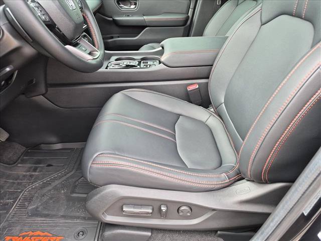 Certified 2024 Honda Pilot TrailSport image 16