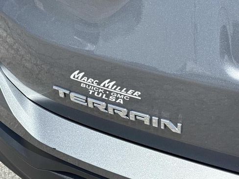 Used 2021 GMC Terrain SLE FWD image 6