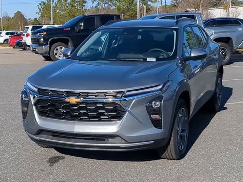 New 2026 Chevrolet Trax LT w/ Driver Confidence Package image 11