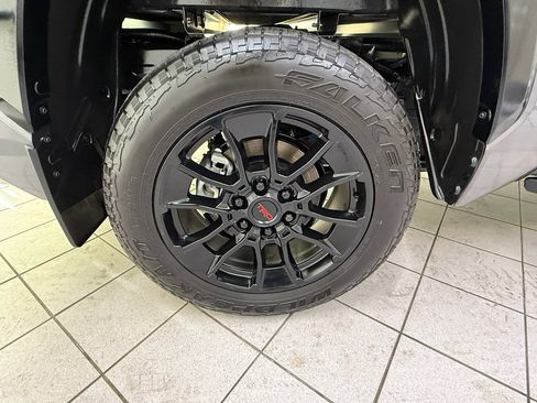 Used 2026 Toyota Tundra Platinum w/ TRD Off-Road Package AWD/4WD image 14