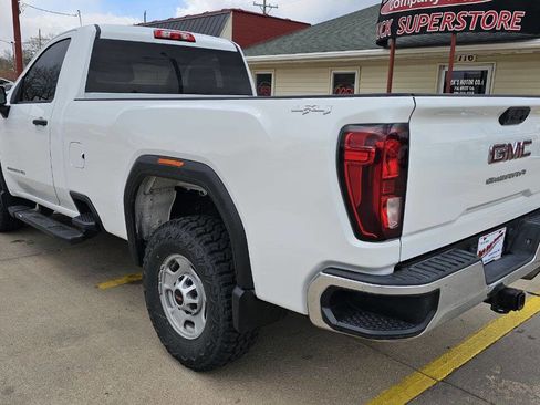 Used 2023 GMC Sierra 2500 Pro w/ Convenience Package AWD/4WD image 2