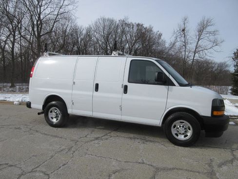Used 2019 Chevrolet Express 2500 2500 Cargo image 5