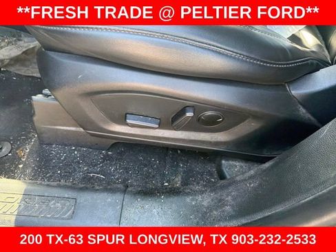 Used 2023 Ford Explorer XLT w/ Equipment Group 202A RWD image 12