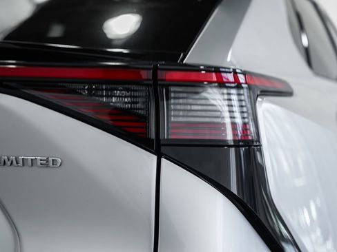 Used 2023 Toyota bZ4X Limited image 7