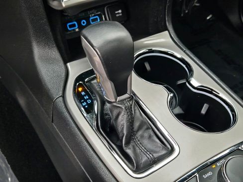 Certified 2021 Jeep Grand Cherokee Limited w/ Sun & Sound Group image 29