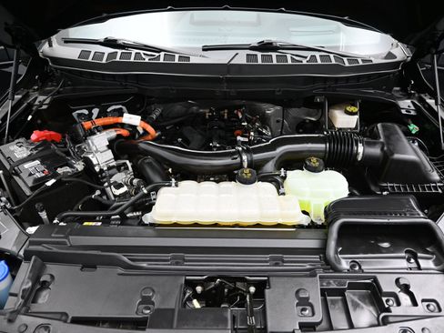 Used 2024 Ford F150 King Ranch w/ FX4 Off-Road Package image 8