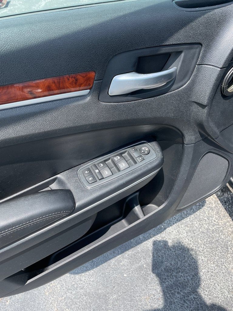 Used 2012 Chrysler 300 Limited RWD image 11
