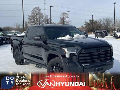 Used 2025 Toyota Tundra SR5 image 1