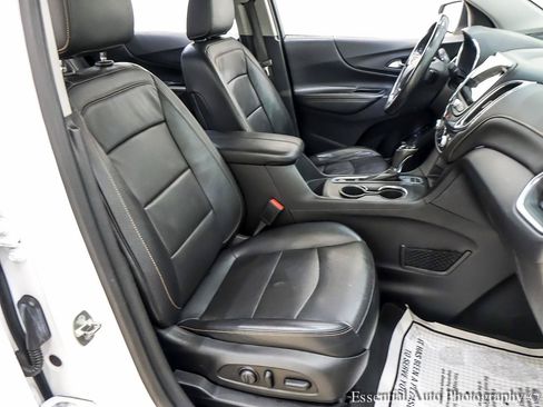 Used 2018 Chevrolet Equinox Premier w/ Infotainment II Package AWD/4WD image 33