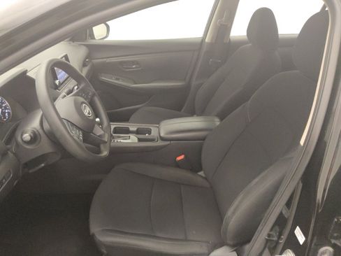 Used 2024 Nissan Sentra S FWD image 17