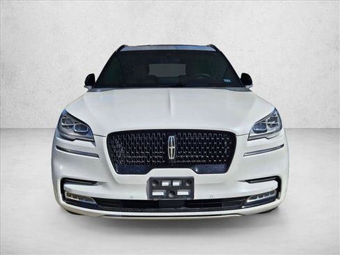 Used 2024 Lincoln Aviator Black Label w/ Jet Package image 2