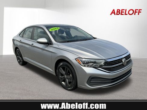 Used 2022 Volkswagen Jetta SE FWD image 1