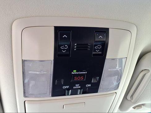 Used 2020 Lexus GX 460 Premium image 24