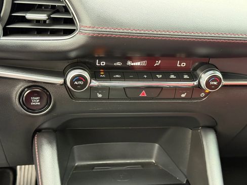 Used 2024 MAZDA MAZDA3 s image 18
