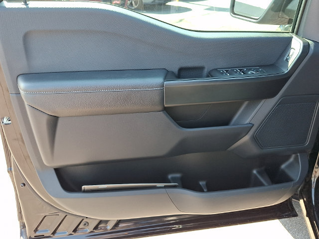 Used 2023 Ford F150 XL w/ STX Appearance Package RWD image 9