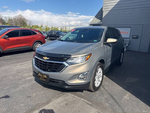 Used 2018 Chevrolet Equinox LT AWD/4WD image 3