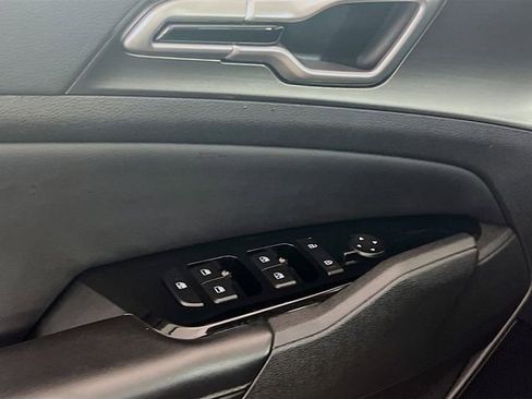 Used 2023 Kia Sportage EX FWD image 19