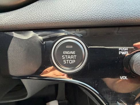 Used 2021 Kia Sportage EX FWD image 35