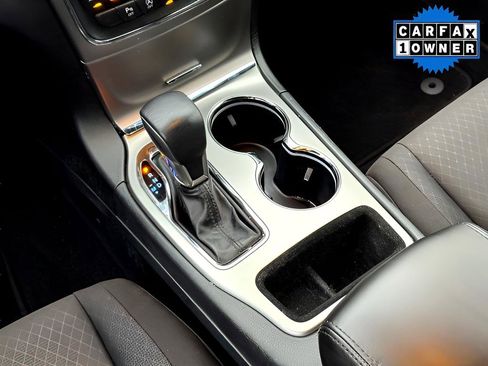 Used 2020 Jeep Grand Cherokee Laredo image 25