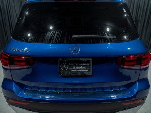 Used 2026 Mercedes-Benz GLB 250 image 6