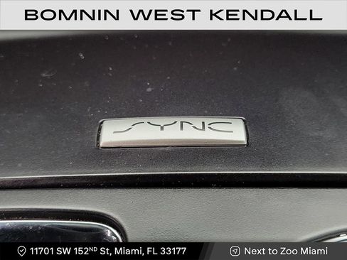 Used 2018 Ford Explorer XLT w/ Equipment Group 202A image 17