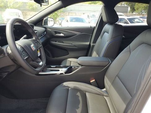 New 2026 Buick Envista Sport Touring w/ Convenience I Package FWD image 18