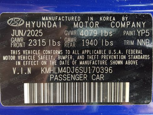 Used 2025 Hyundai Elantra Hybrid FWD image 33