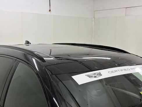 Certified 2022 Cadillac XT5 Sportv w/ LPO, Floor Liner Package AWD/4WD image 19