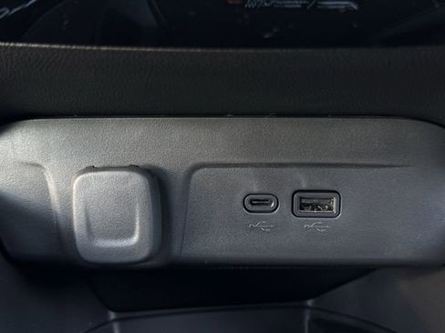 New 2026 Chevrolet Trax RS w/ Sunroof Package image 21