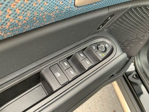 Used 2025 MINI Cooper Countryman S image 17