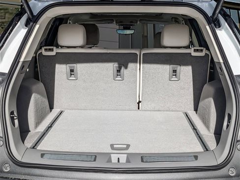 New 2026 Cadillac XT5 Premium Luxury image 19