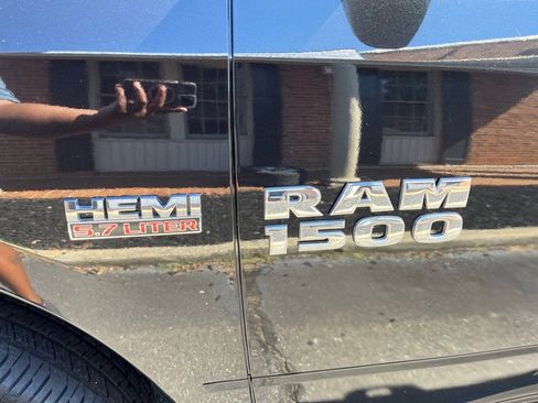 Used 2015 RAM 1500 Express image 16