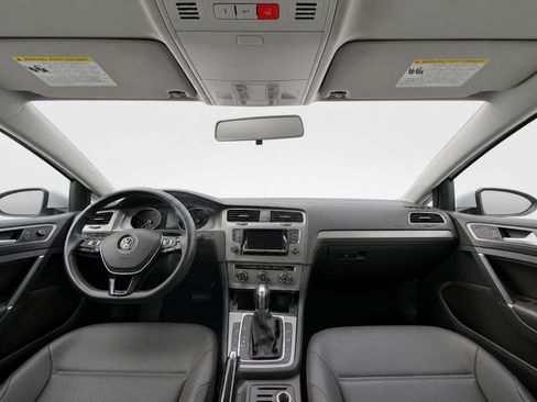 Used 2015 Volkswagen Golf S FWD image 13