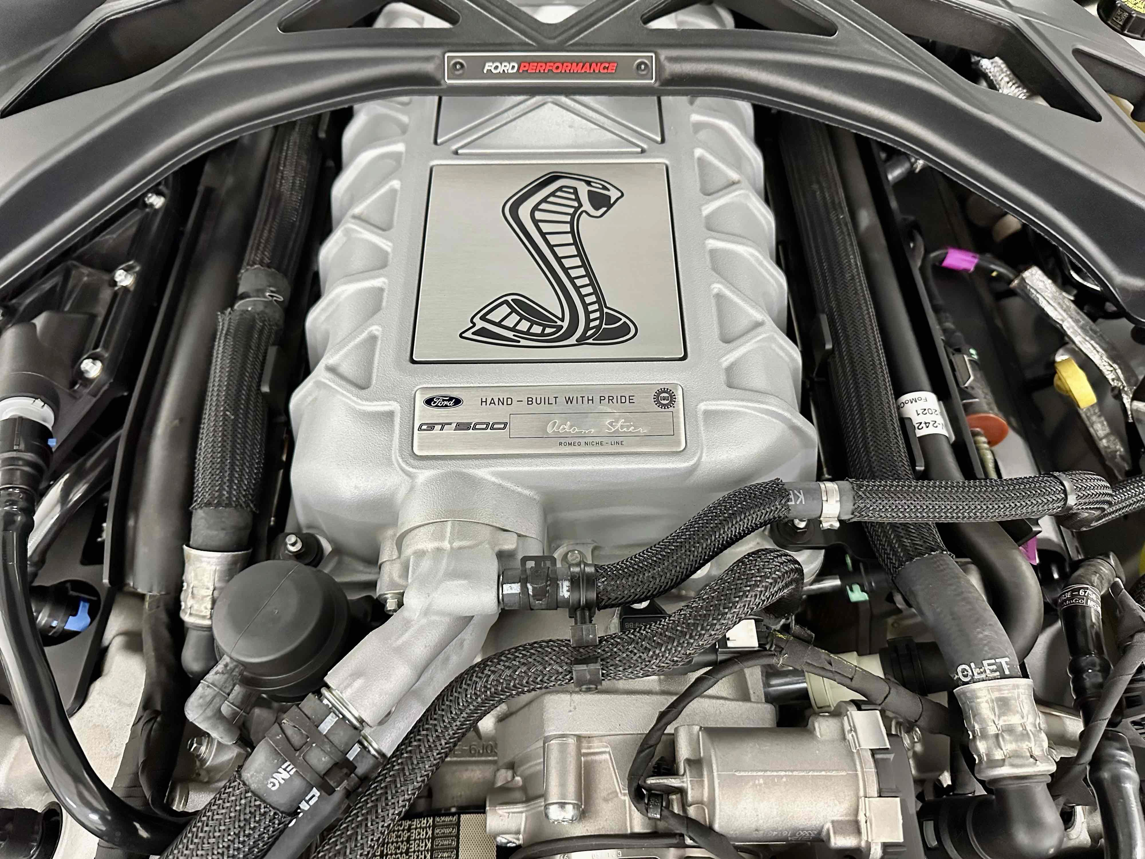 Used 2021 Ford Mustang Shelby GT500 w/ Carbon Fiber Track Pack RWD image 7
